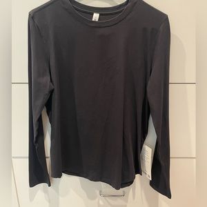 NWOT long sleeve lululemon black size 8